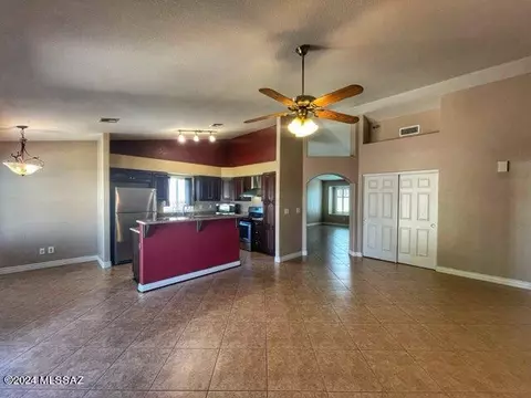 9503 E Caldwell Dr, Tucson, AZ 85747 photo 2