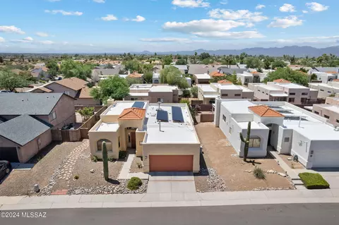 2631 W Camino De La Caterva, Tucson, AZ 85742