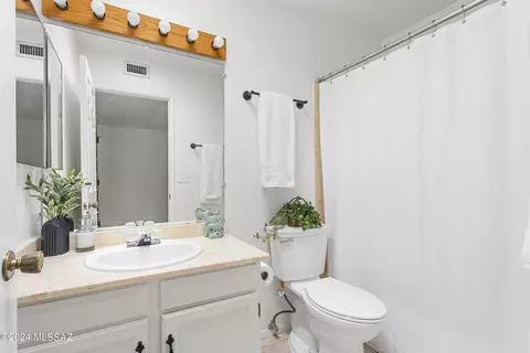 9861 E 2nd St, Tucson, AZ 85748 photo 8