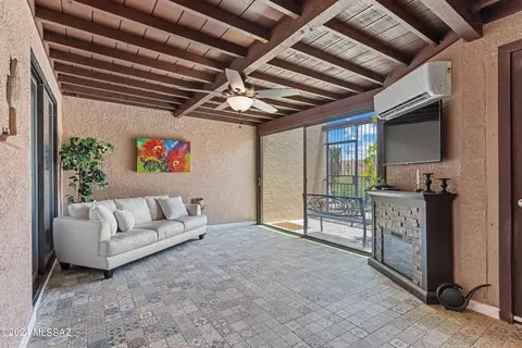 9861 E 2nd St, Tucson, AZ 85748 photo 3