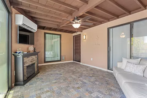 9861 E 2nd St, Tucson, AZ 85748 photo 4