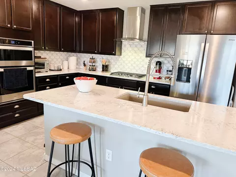 Kitchen - 14259 E Adeline Dr, Vail, AZ 85641 photo 2 of 4