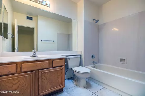 Bath - 452 E Wine Plum Dr, Tucson, AZ 85704 photo 5 of 5