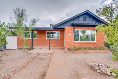 1433 E Spring St, Tucson, AZ 85719