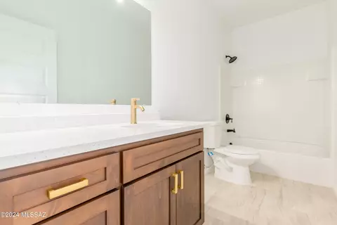 Bath - 1309 E Skyview St, Tucson, AZ 85756 photo 2 of 2