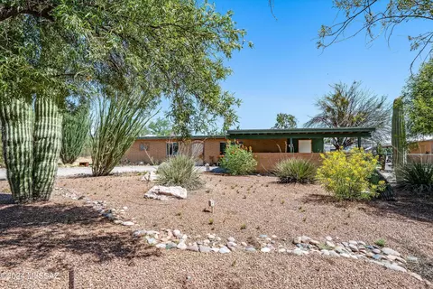 10302 E Rusty Spur Cir, Tucson, AZ 85749