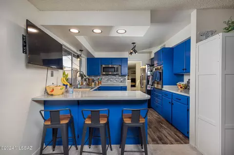 8964 E Maple Leaf Dr, Tucson, AZ 85710 photo 11