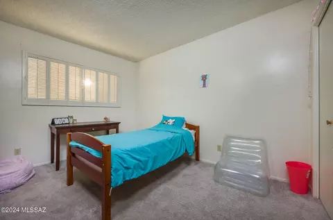 8964 E Maple Leaf Dr, Tucson, AZ 85710 photo 18