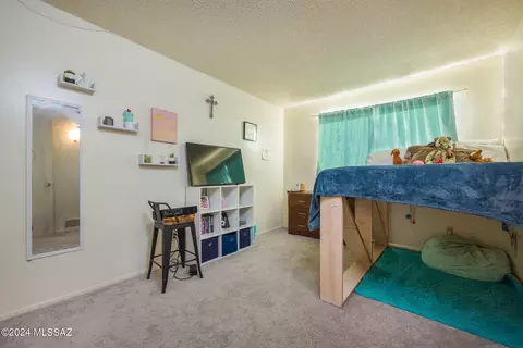 8964 E Maple Leaf Dr, Tucson, AZ 85710 photo 19