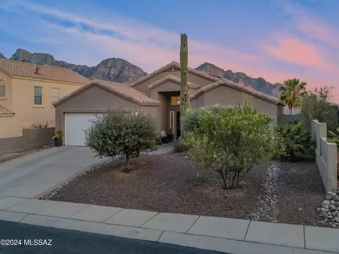 1330 E Scorpius Pl, Tucson, AZ 85737