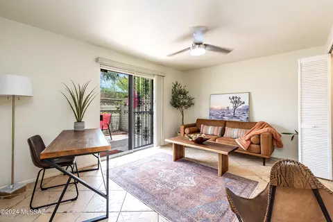 152 S Randolph Way, Tucson, AZ 85716