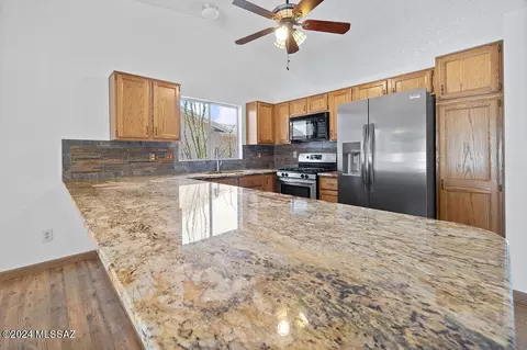 Kitchen - 7621 S Falster Ave, Tucson, AZ 85747 photo 3 of 5