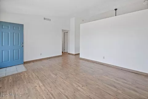 Living - 7621 S Falster Ave, Tucson, AZ 85747 photo 6 of 12