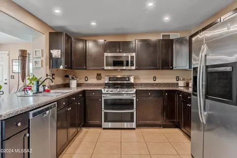 7646 E Apple Tree Dr, Tucson, AZ 85730 photo 21
