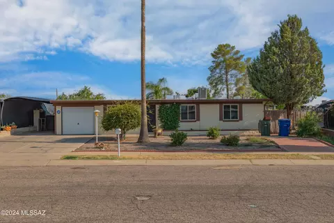 7646 E Apple Tree Dr, Tucson, AZ 85730 photo 3