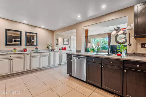 7646 E Apple Tree Dr, Tucson, AZ 85730 photo 20