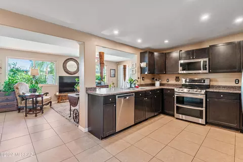 7646 E Apple Tree Dr, Tucson, AZ 85730 photo 22