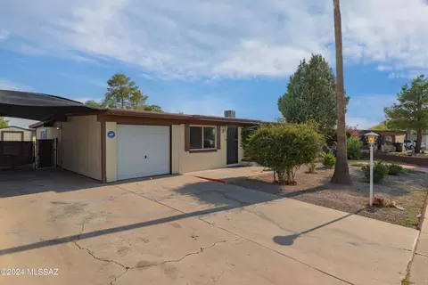 7646 E Apple Tree Dr, Tucson, AZ 85730 photo 5