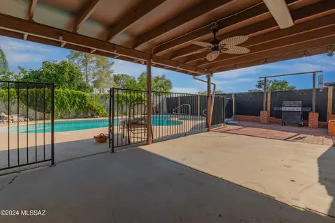 7646 E Apple Tree Dr, Tucson, AZ 85730 photo 6