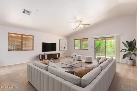 2775 W Sonoran Blossom Pl, Tucson, AZ 85745