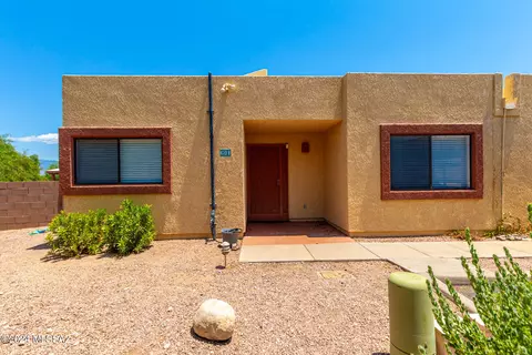 601 S Liana Pl, Tucson, AZ 85710