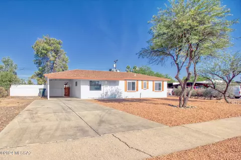 1134 S Duquesne Dr, Tucson, AZ 85710