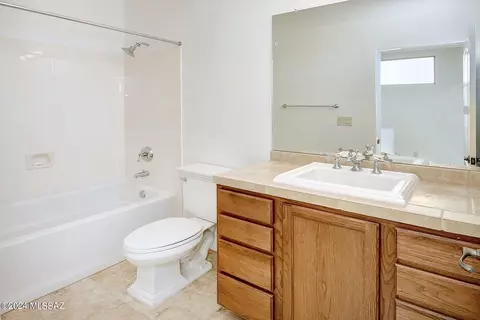 Bath - 152 E Croydon Park Rd, Tucson, AZ 85704 photo 4 of 5
