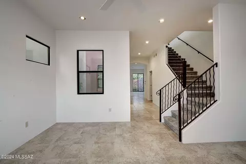Entry Way - 152 E Croydon Park Rd, Tucson, AZ 85704 photo 3 of 3