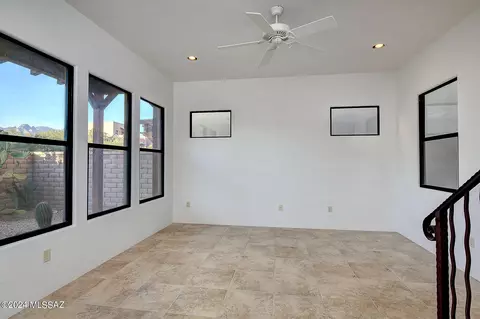 Living - 152 E Croydon Park Rd, Tucson, AZ 85704 photo 2 of 4