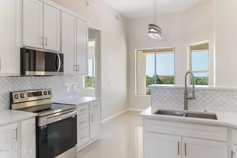 3581 E Sahuarita Rd, Vail, AZ 85641