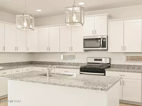 6997 W Jadewood Ln, Tucson, AZ 85757