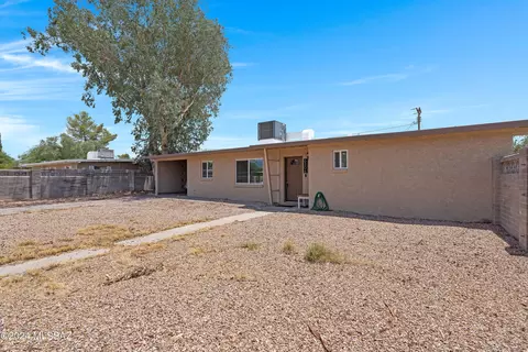 6306 E Colgate Dr, Tucson, AZ 85710 photo 4