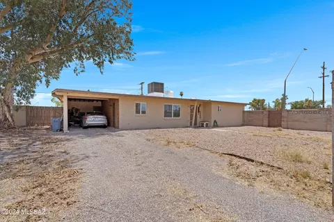 6306 E Colgate Dr, Tucson, AZ 85710 photo 3