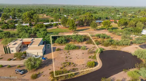 2373 N Soldier Trl, Tucson, AZ 85749
