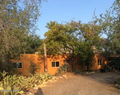 1120 W Calle Concordia, Oro Valley, AZ 85704