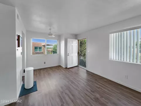 6641 E Calle Alegria #D, Tucson, AZ 85715