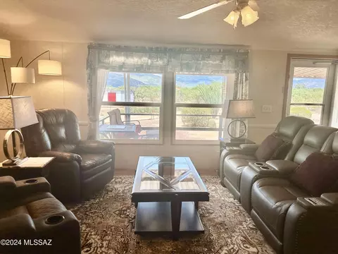 13446 E Trailing Heart Ln, Vail, AZ 85641 photo 5