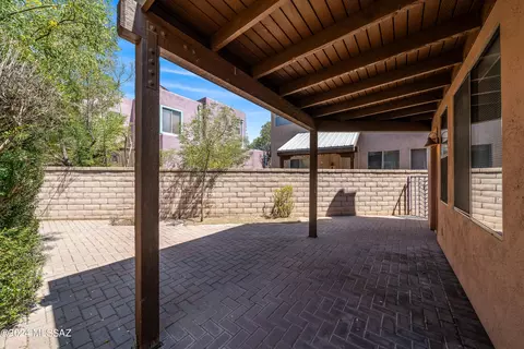 5189 E Calle Vista De Colores, Tucson, AZ 85711