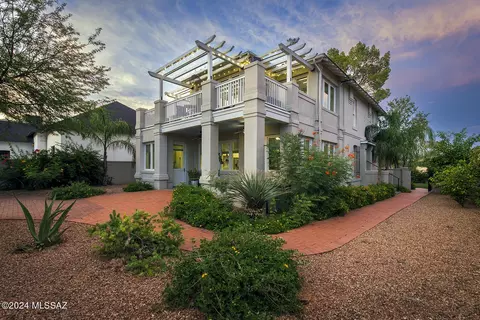 627 N 6th Ave, Tucson, AZ 85701