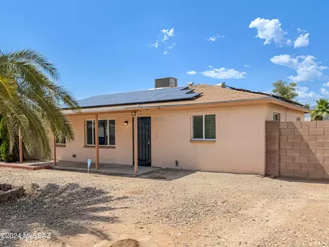 6241 E 25th St, Tucson, AZ 85711