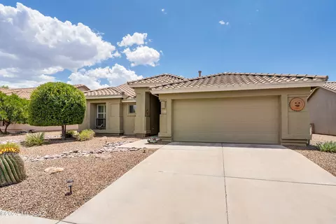 1780 E Redstart Rd, Green Valley, AZ 85614