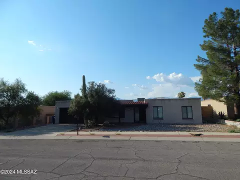9211 E Chirco Pl, Tucson, AZ 85710
