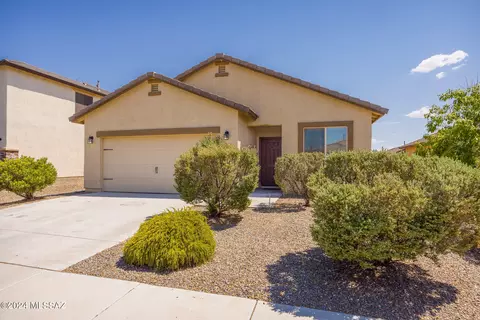 11401 W Folsom Point Dr, Marana, AZ 85658