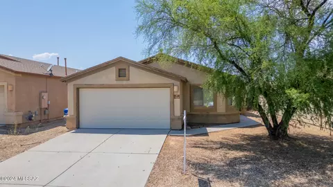 7240 S Millers Tale Dr, Tucson, AZ 85756