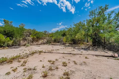 4620 E Redtail Hawk Ln, Tucson, AZ 85739 photo 39