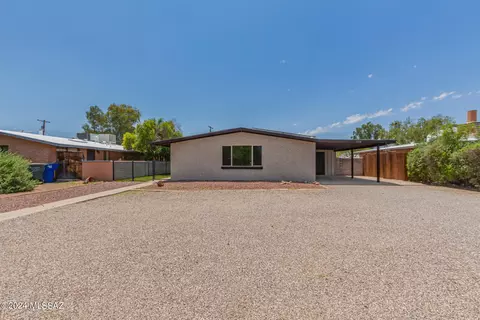 5814 E 2nd St, Tucson, AZ 85711