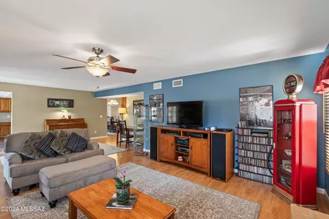 8051 E Hampton Dr, Tucson, AZ 85715 photo 17