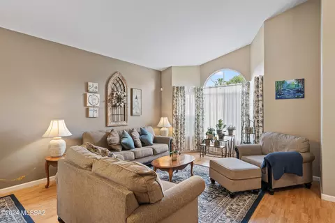 8051 E Hampton Dr, Tucson, AZ 85715 photo 4