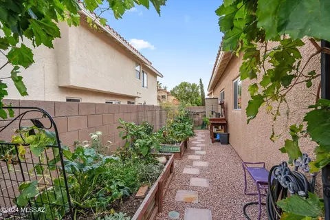 8051 E Hampton Dr, Tucson, AZ 85715 photo 31
