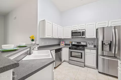 Kitchen - 2588 E Chisel Ct, Oro Valley, AZ 85755 photo 1 of 4